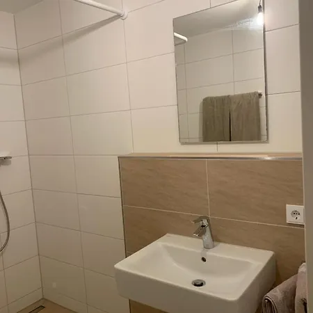 Charming 2 Apartment Flat Neu-Ulm City Apartment *